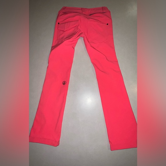 NWT Volcom Hot Pink Snowboarding Pants - Picture 6 of 11